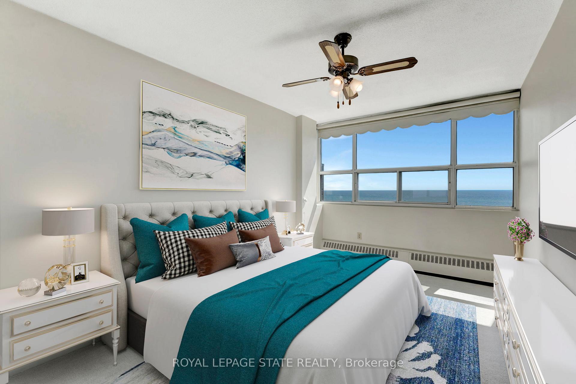 3 Bedrooms Condo at 2263 Marine, Oakville For sale