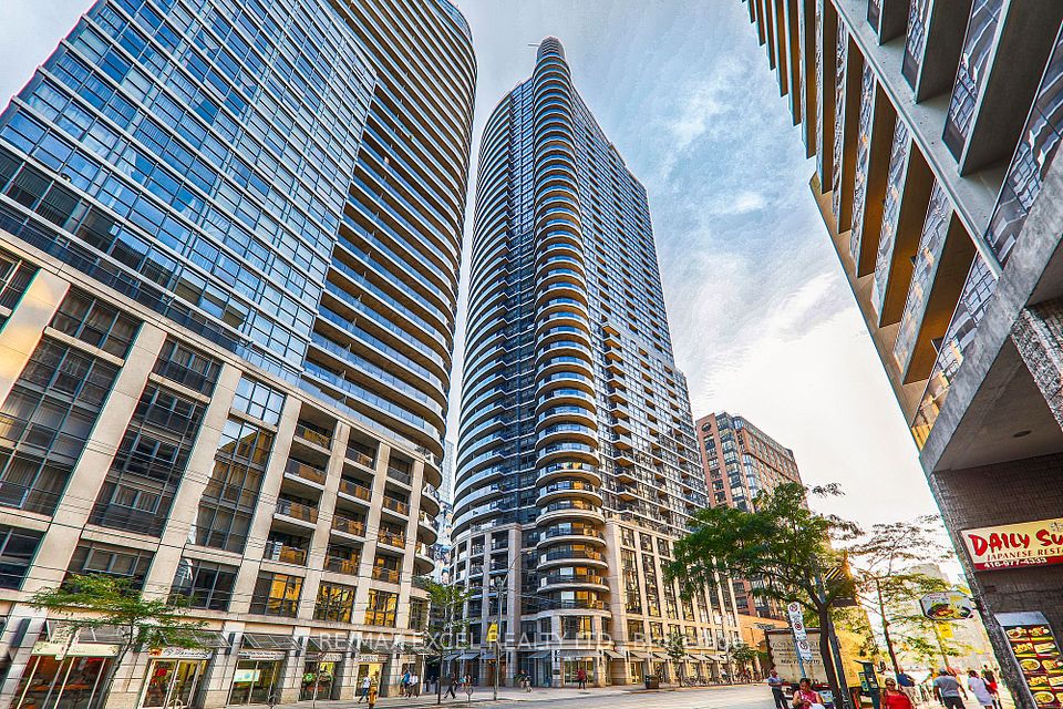 21 Carlton