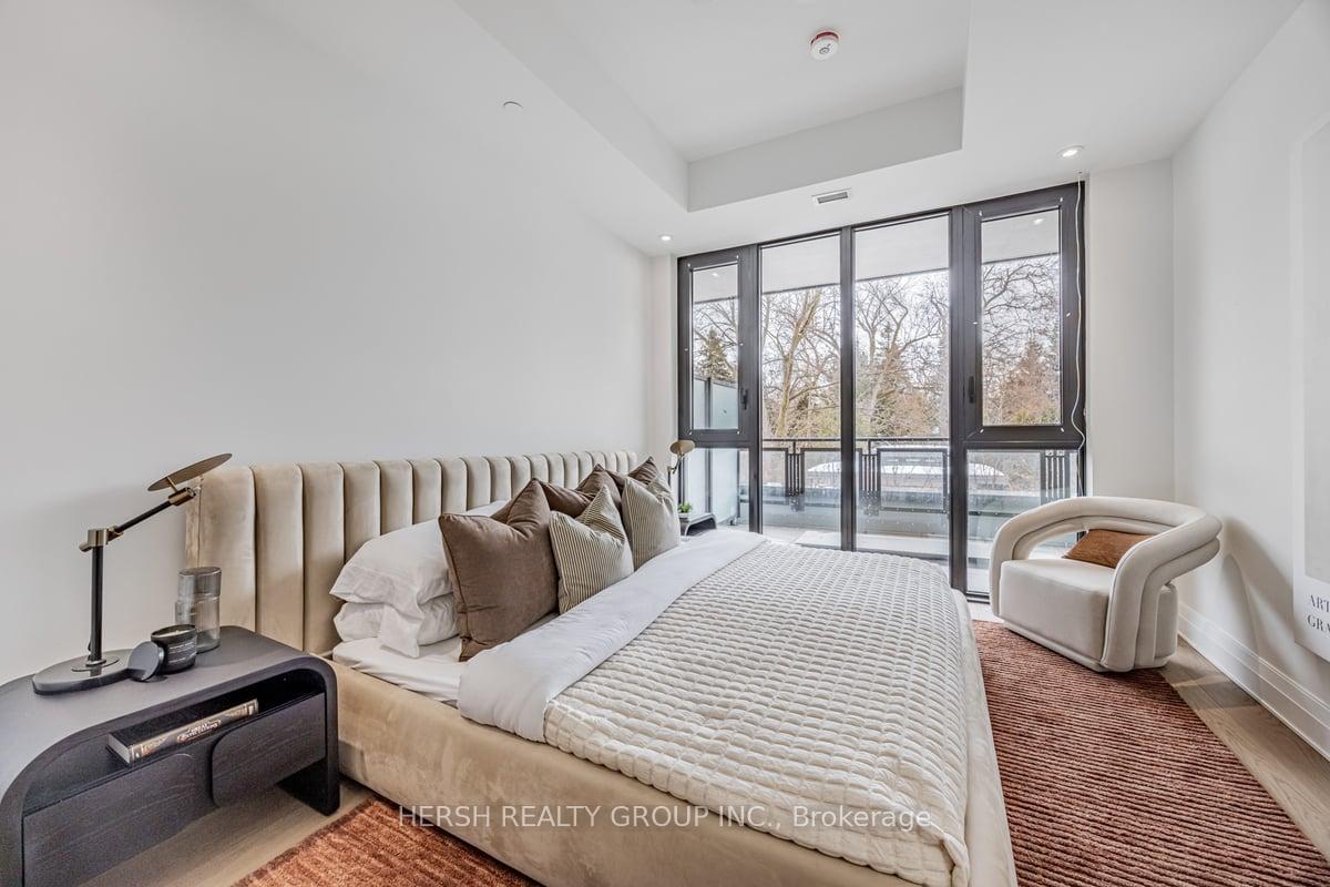 2 Bedrooms Condo at 2 Forest Hill,  Toronto For sale