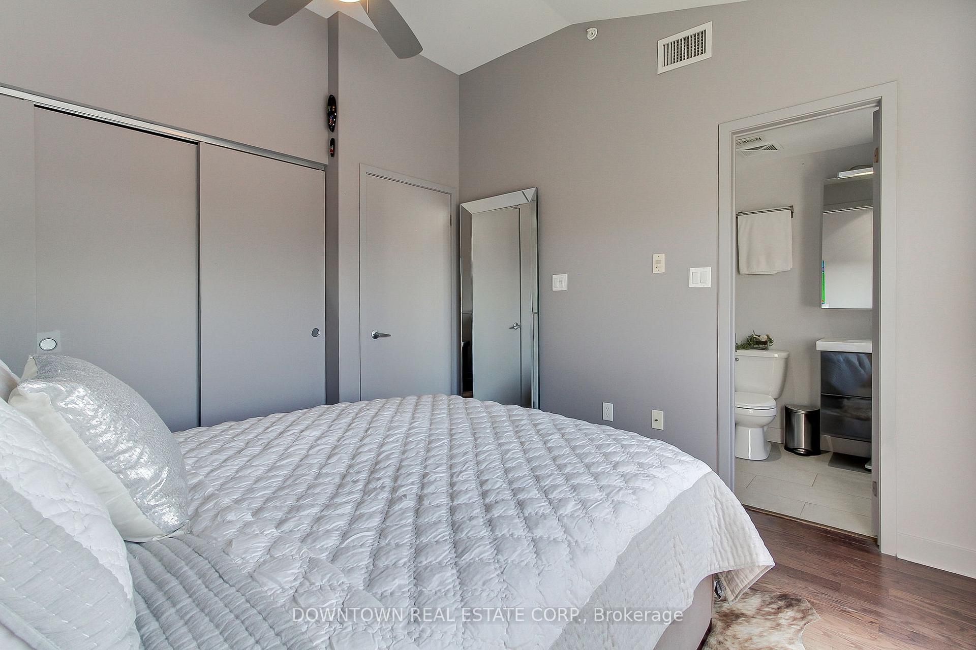 2 Bedrooms Condo at 53 Colgate, Toronto For sale