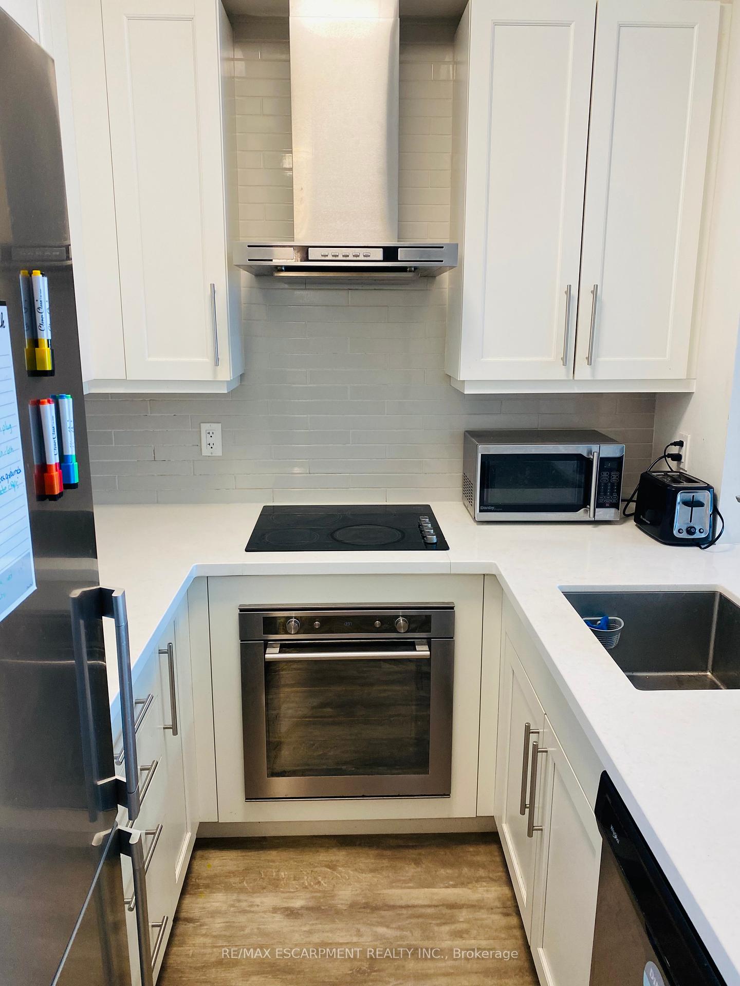 1 Bedroom Condo at 2087 Fairview, Burlington For sale