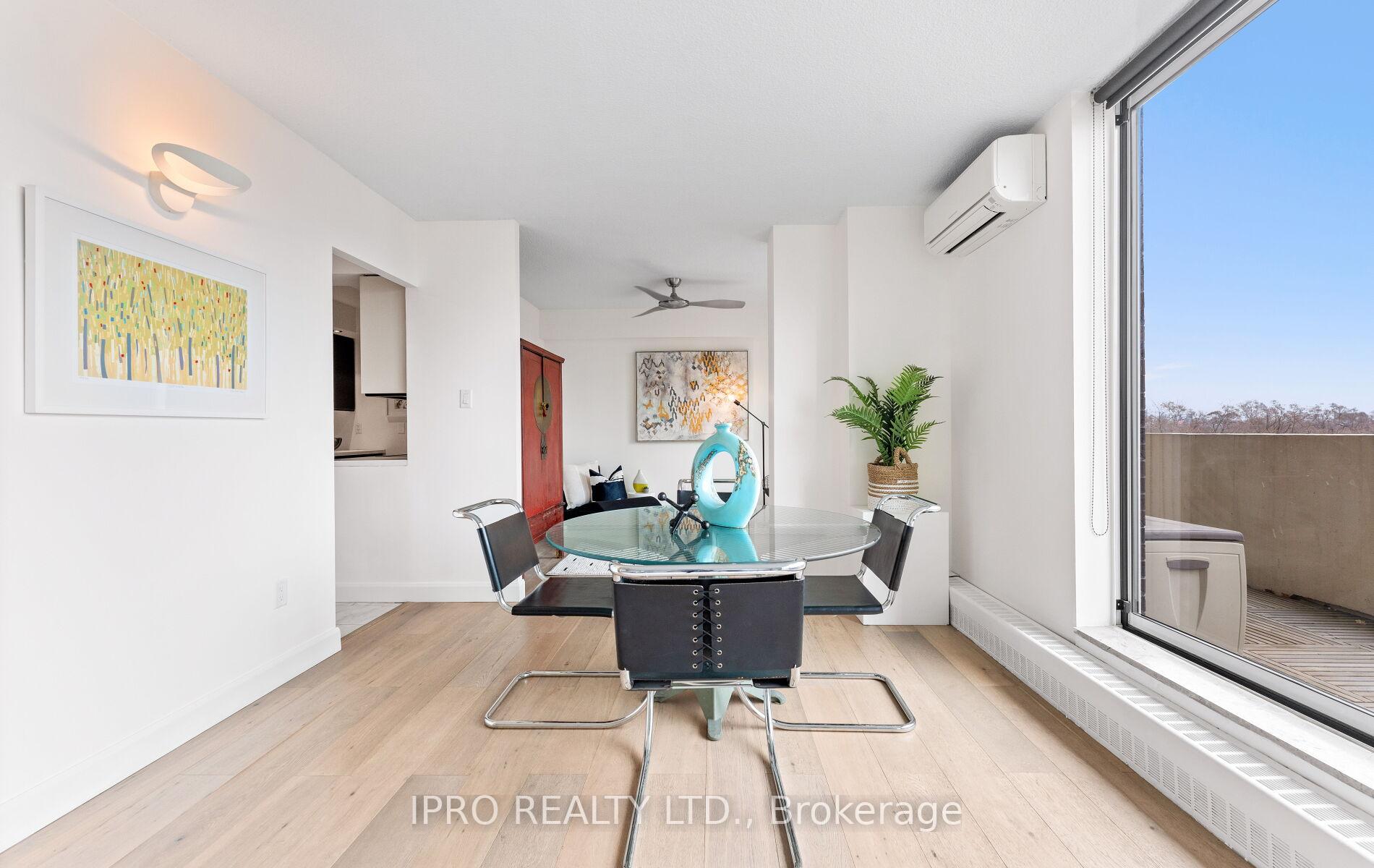 4 Bedrooms Condo at 60 Southport, Toronto For sale