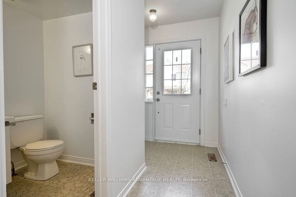 2355 Fifth Line W, #6