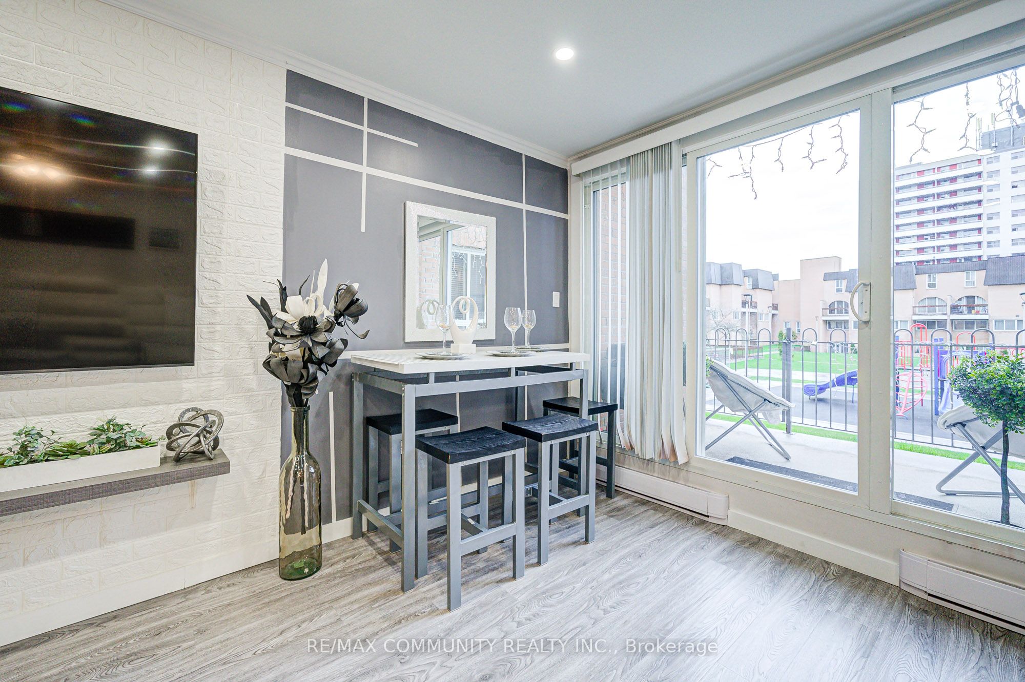 100 Mornelle Court, #1078