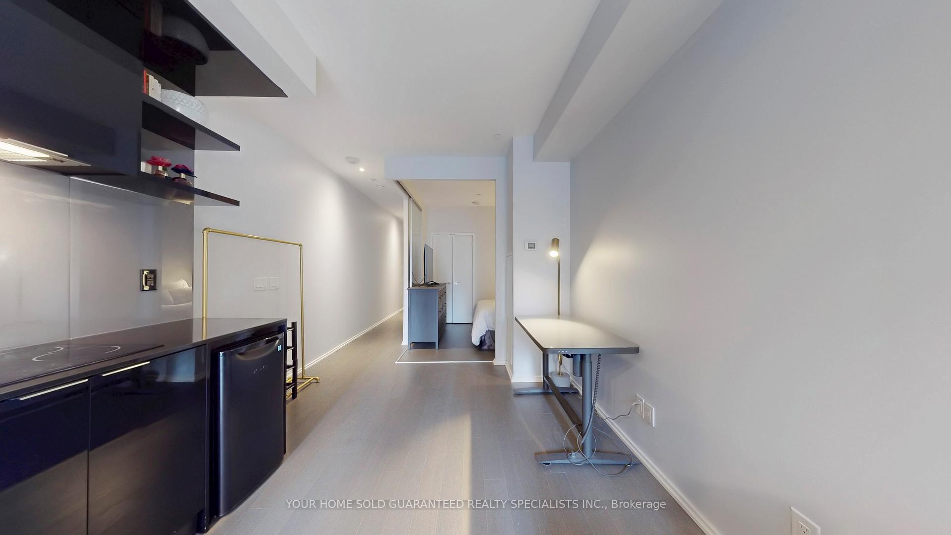 1 Bedroom Condo at 70 Temperance, Toronto For sale