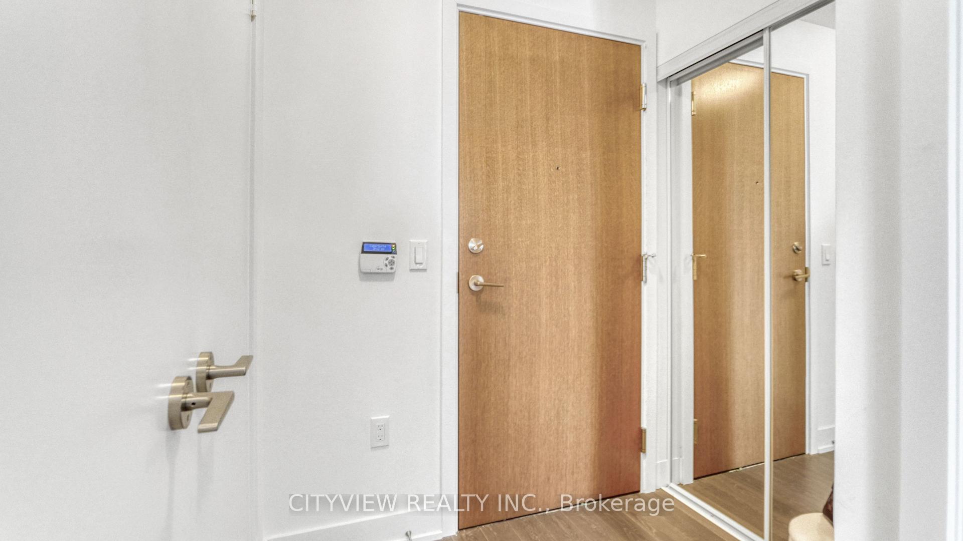 2 Bedrooms Condo at 20 Shore Breeze, Toronto For sale