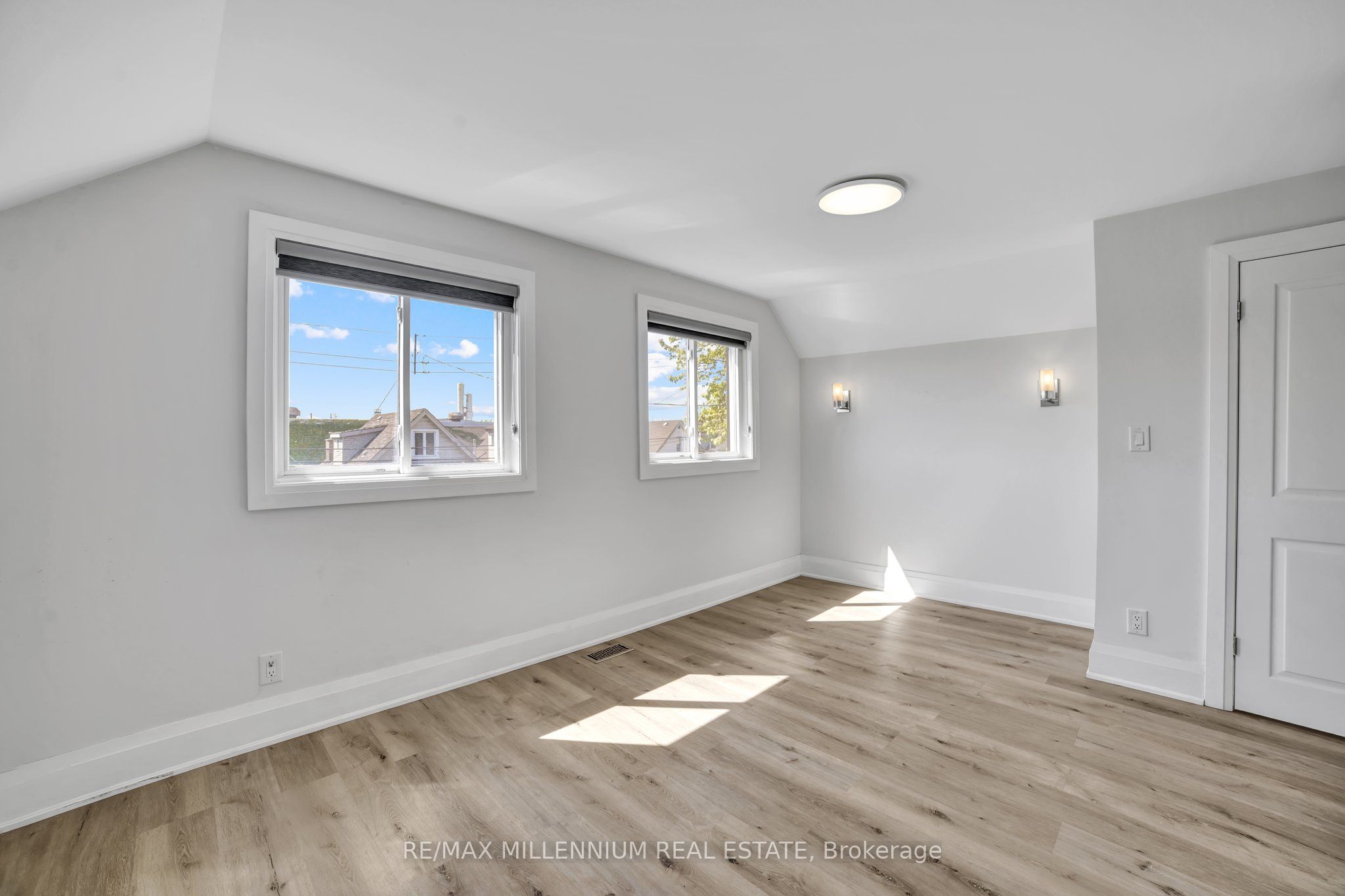 28 Albemarle Street