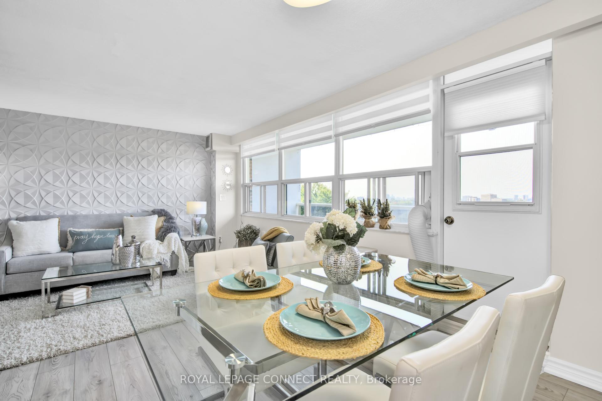 2 Bedrooms Condo at 270 Palmdale,  Toronto For sale