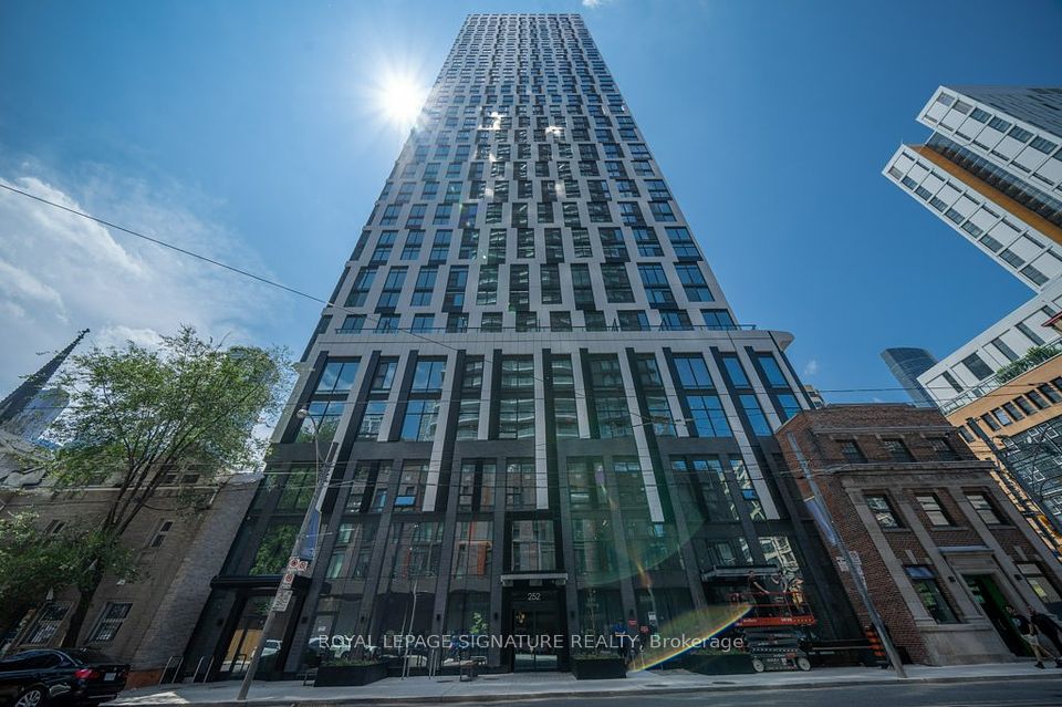 252 Church