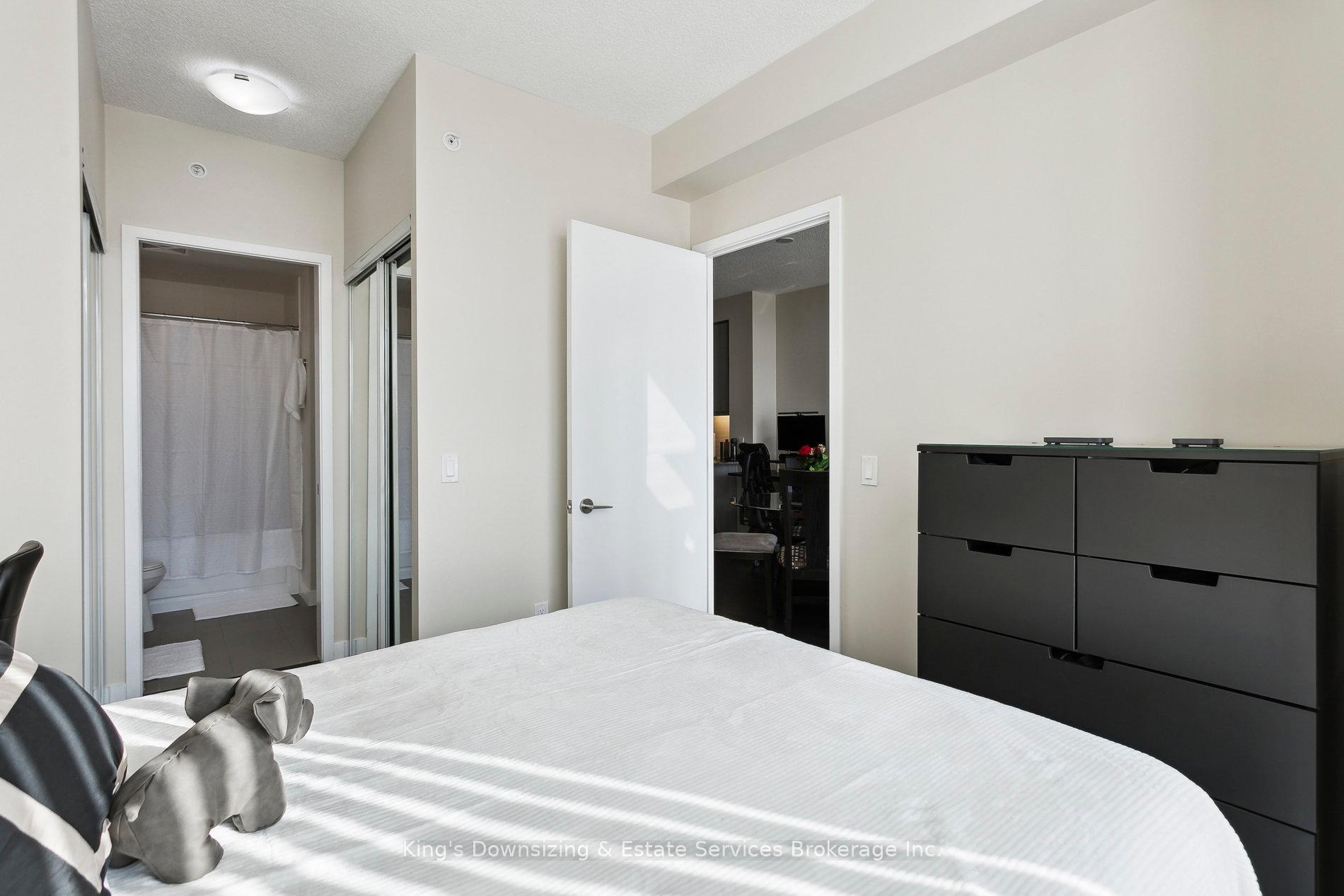 1 Bedroom Condo at 3975 Grand Park,  Mississauga For sale