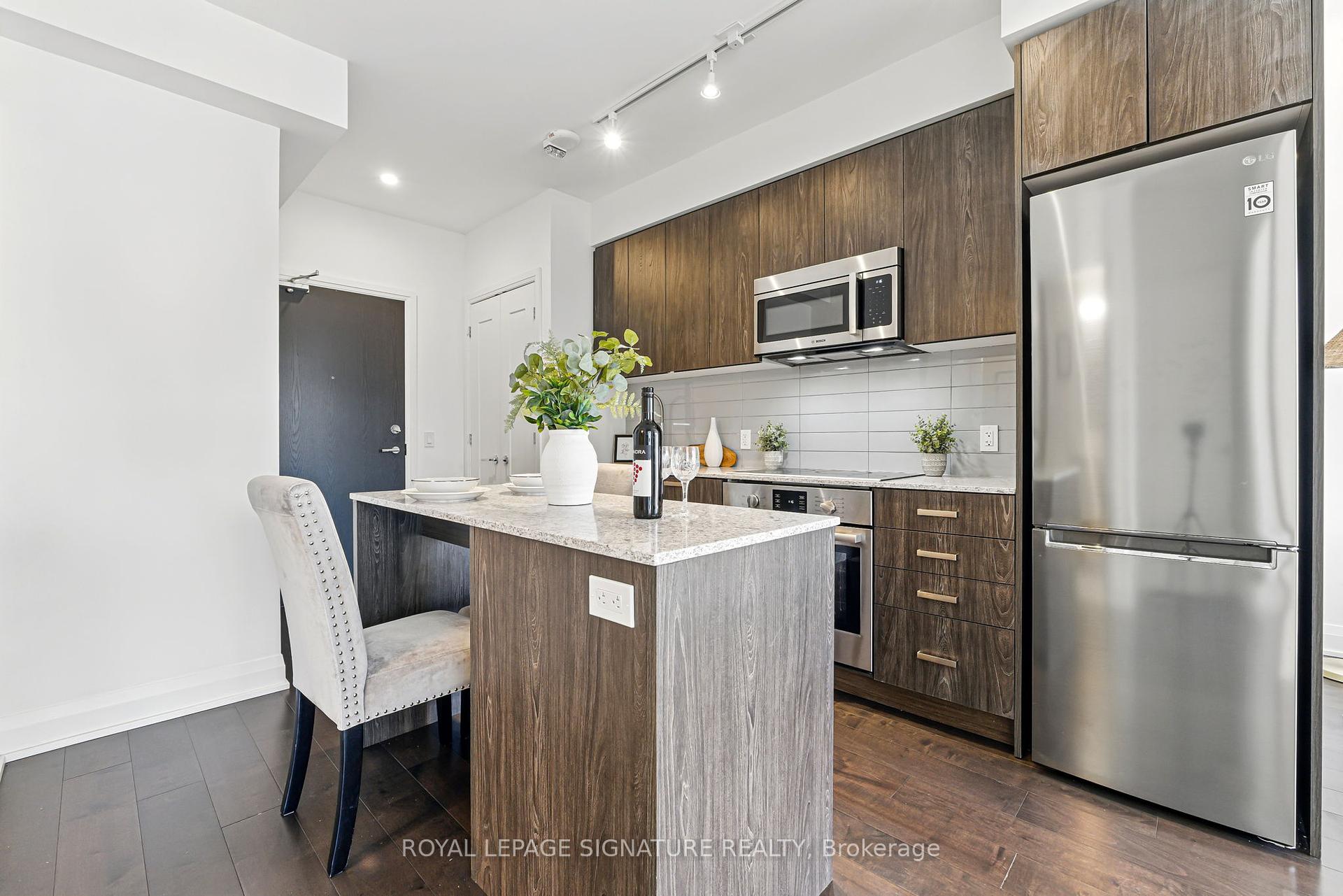 1 Bedroom Condo at 293 The Kingsway, Toronto For sale