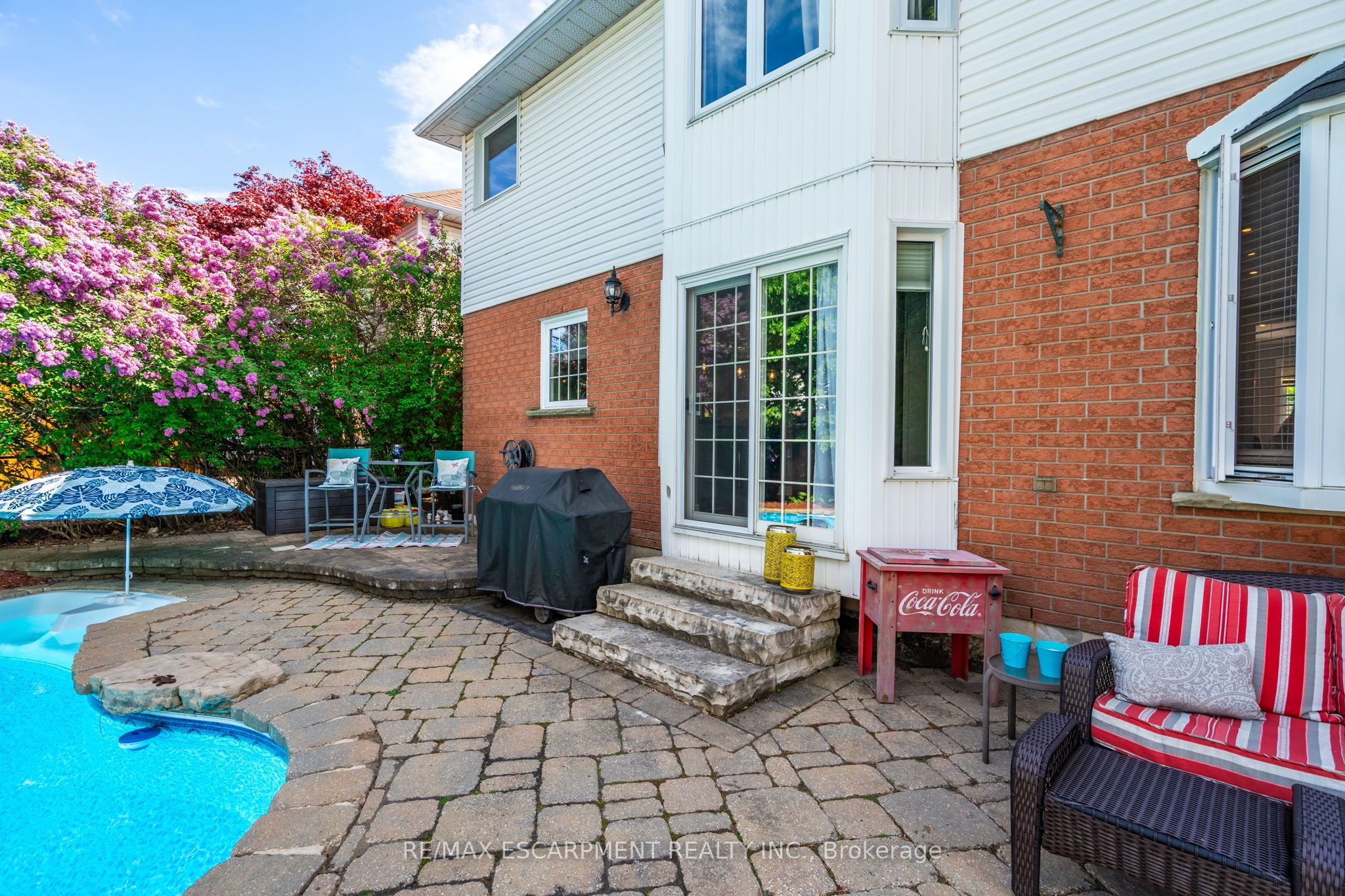 2431 Baxter Crescent