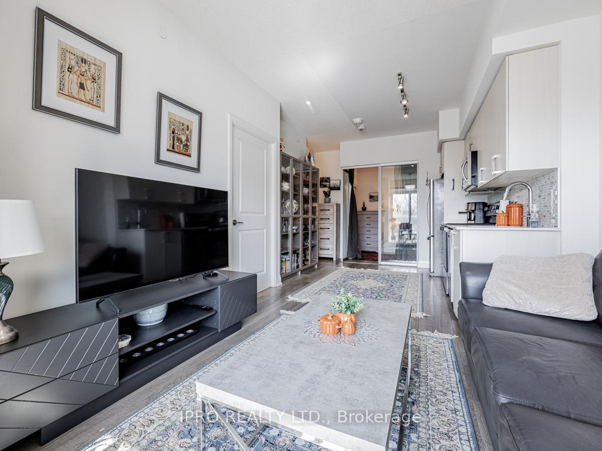 3 Bedrooms Condo at 3121 Sheppard, Toronto For sale