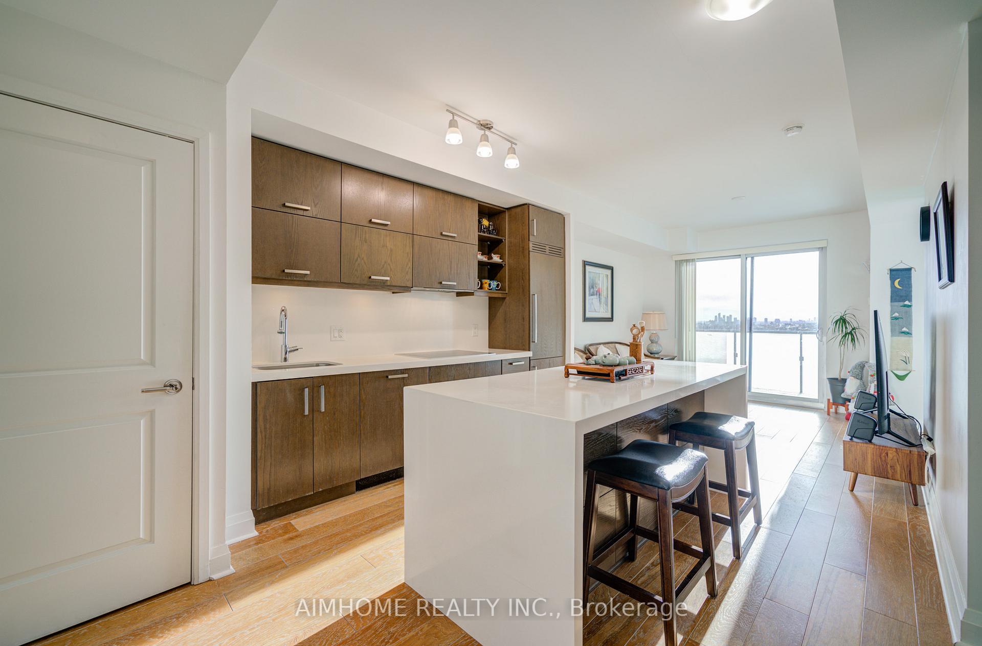 2 Bedrooms Condo at 1080 Bay, Toronto For sale