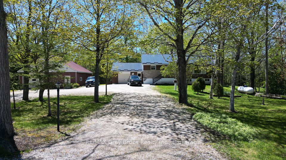 3527 Highway 6
