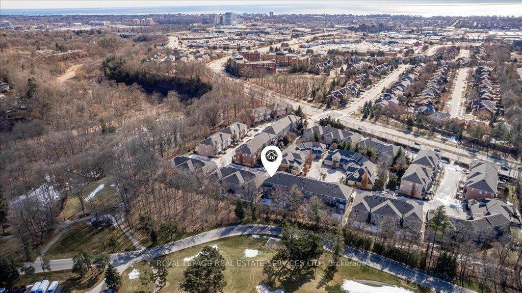 3 Bedrooms Condo at 1267 Dorval, Oakville For sale
