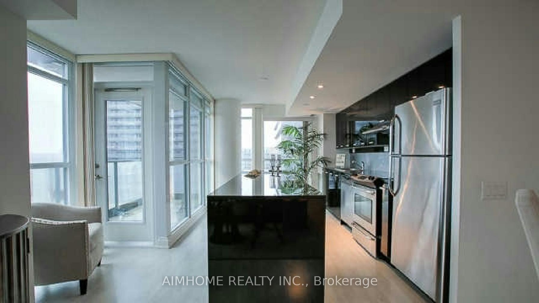 3 Bedrooms Condo at 19 Singer, Toronto For sale