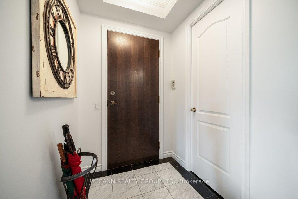 2 Bedrooms Condo at 18 William Carson, Toronto For sale