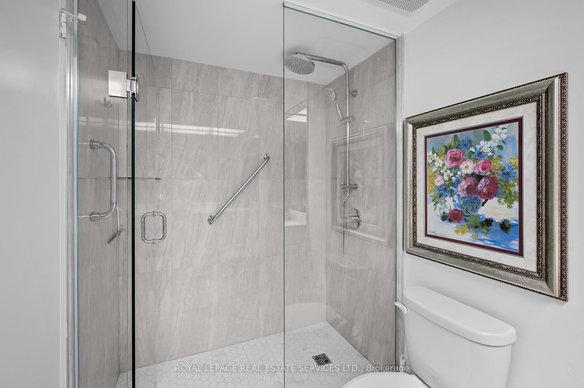2 Bedrooms Condo at 2185 Marine,  Oakville For sale
