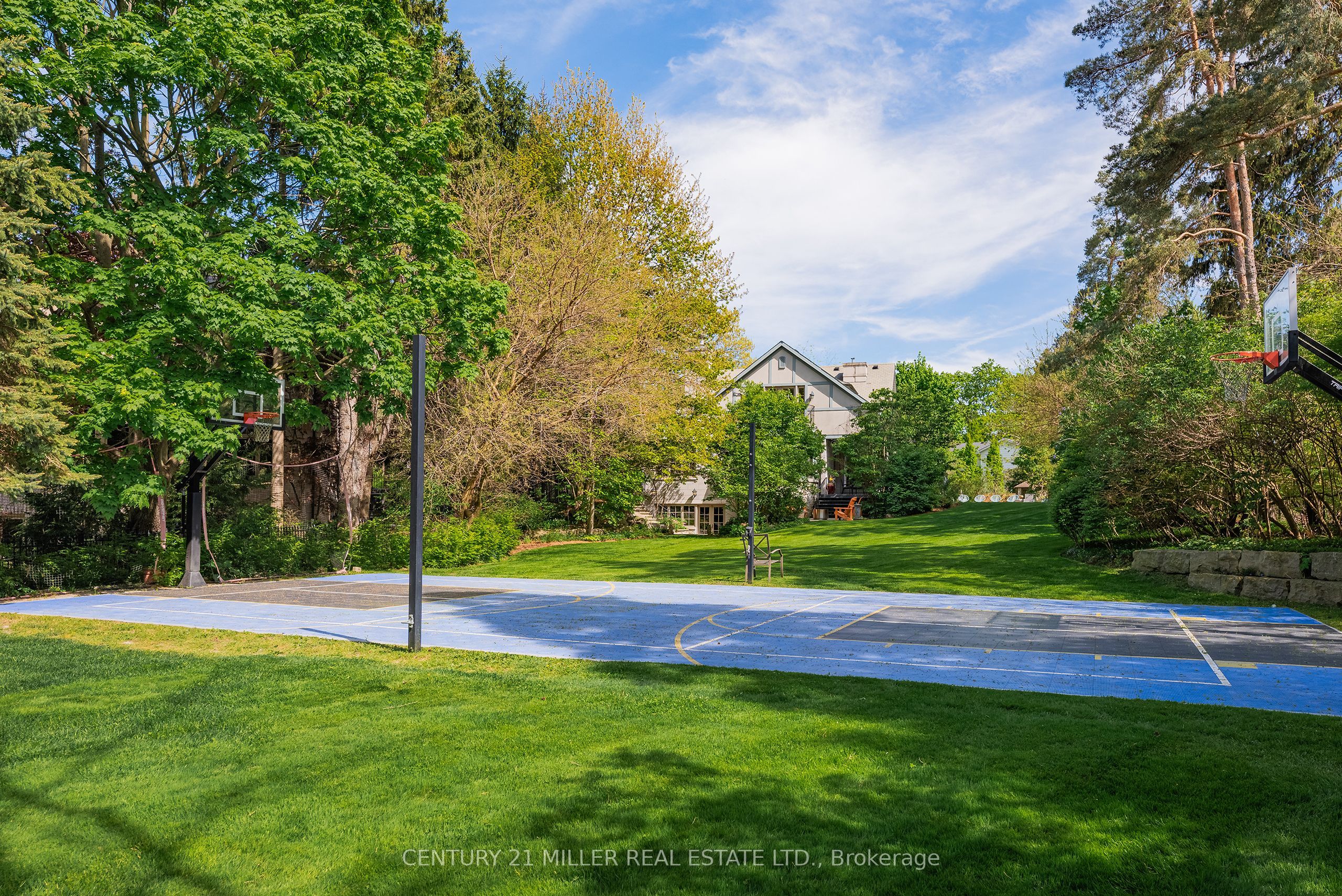 370 Poplar Drive