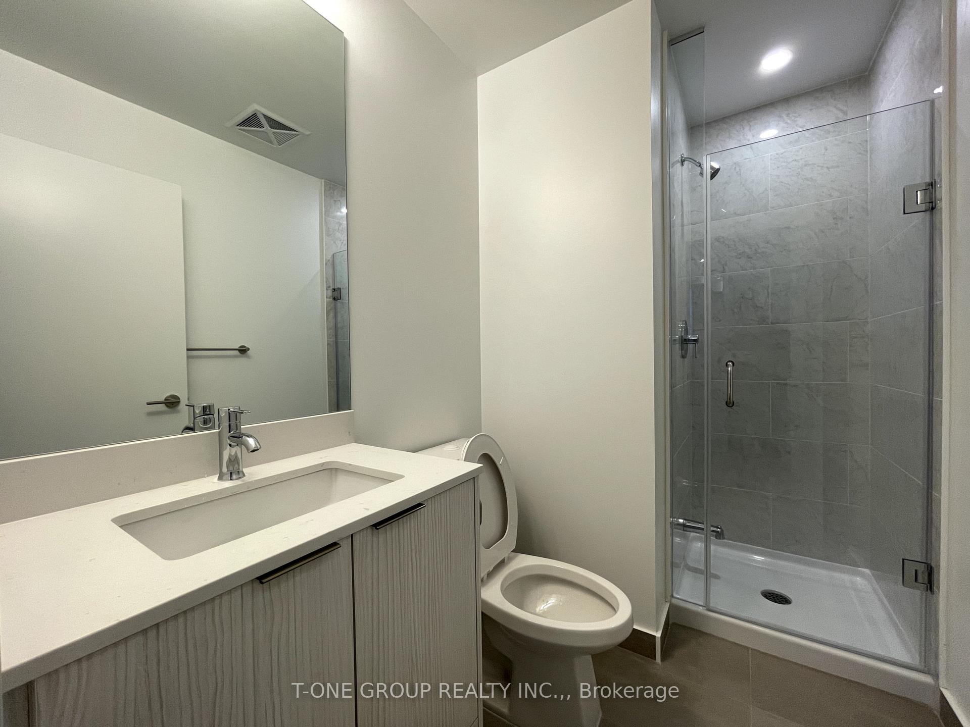 3 Bedrooms Condo at 38 Forest Manor, Toronto For sale