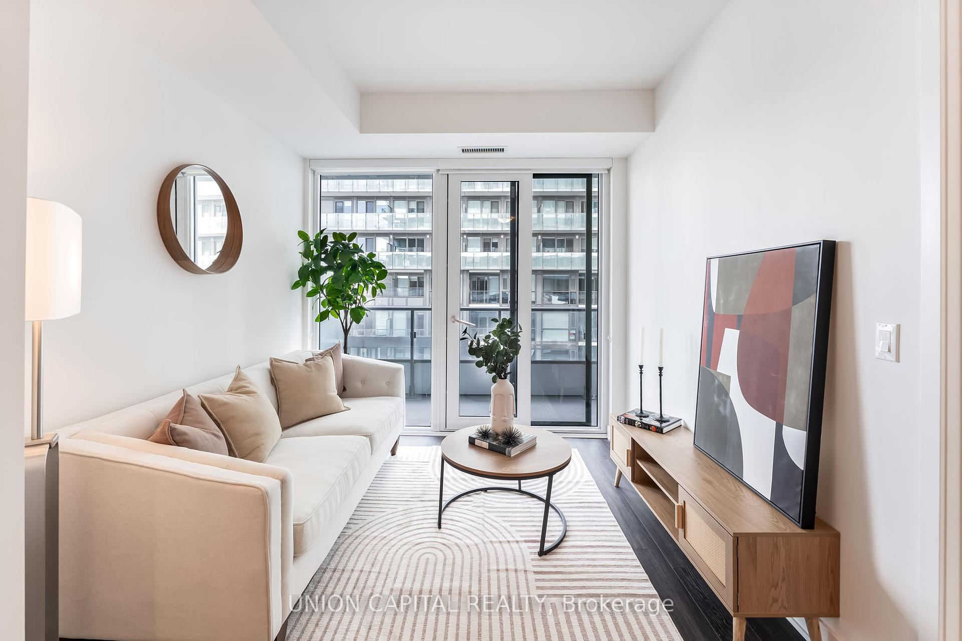 2 Bedrooms Condo at 70 Princess, Toronto For sale