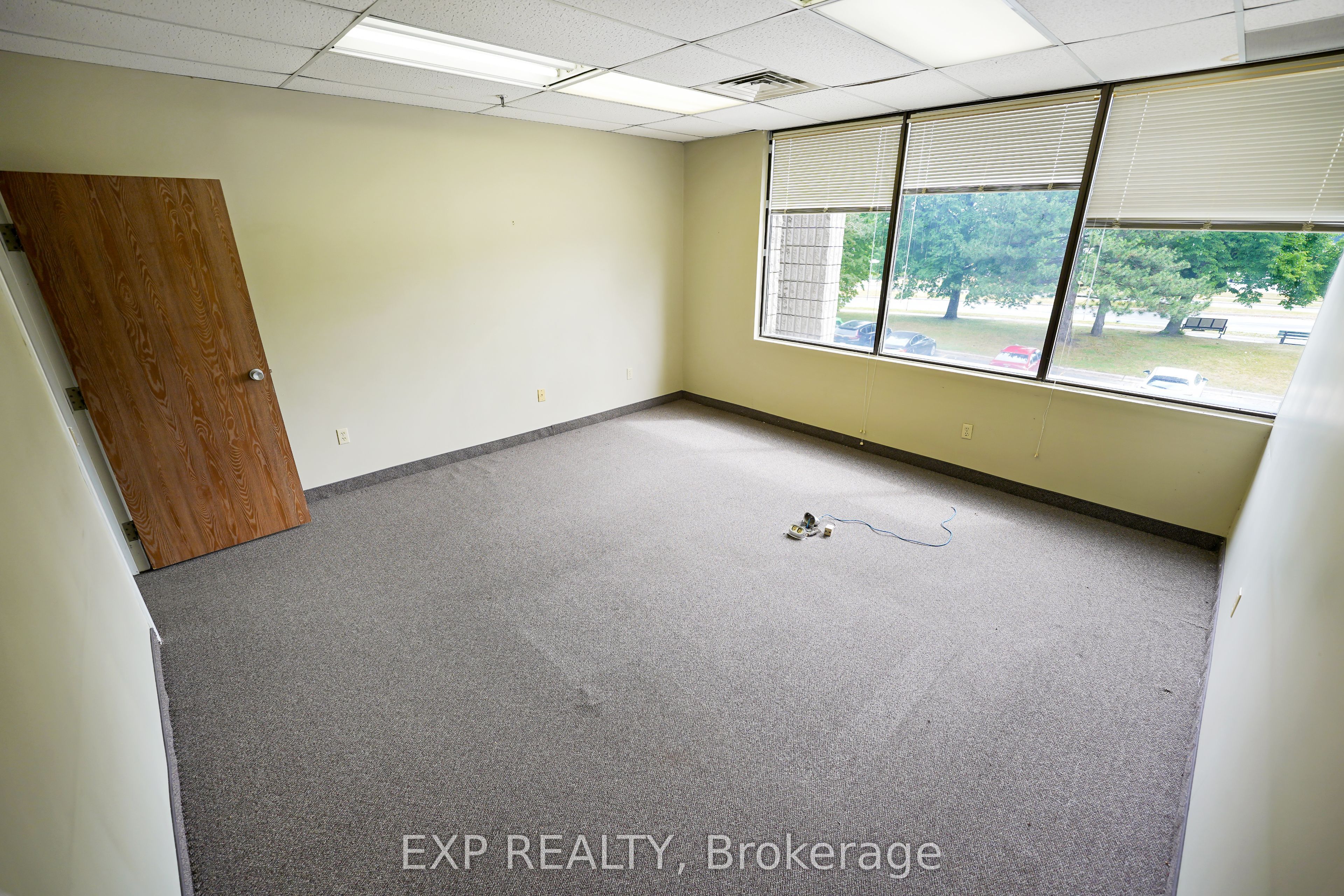 #201 - 101 Cherryhill Boulevard, London, ON N6H 4S4