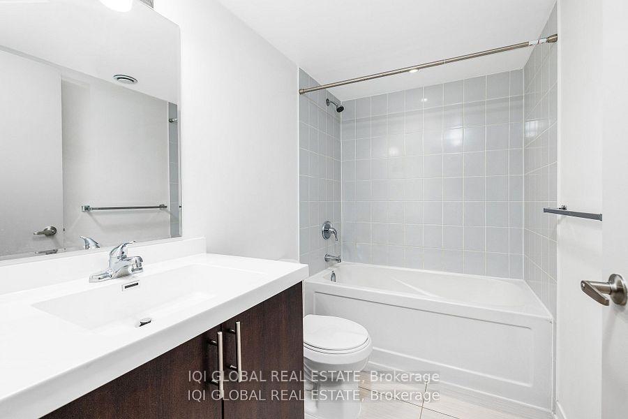 2 Bedrooms Condo at 1420 Dupont, Toronto For sale