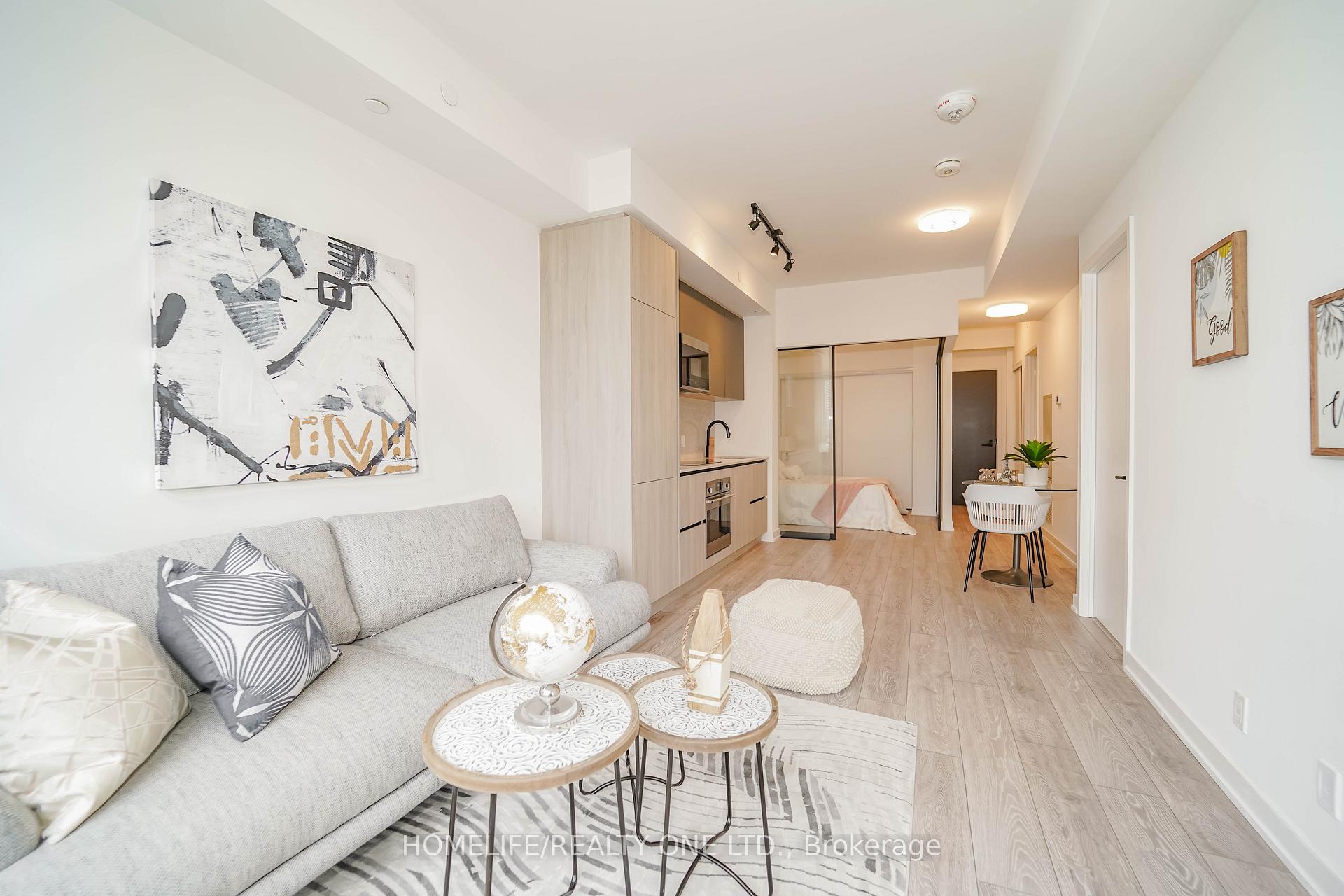 1 Bedroom Condo at 108 Peter, Toronto For sale