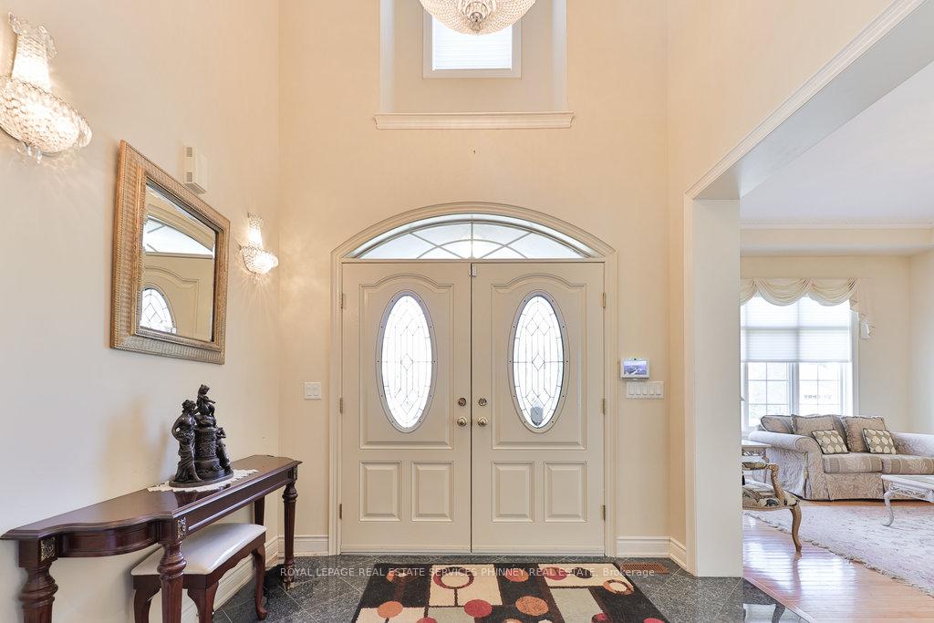 1194 Mount Vernon Street, Mississauga, ON L5H 4M3