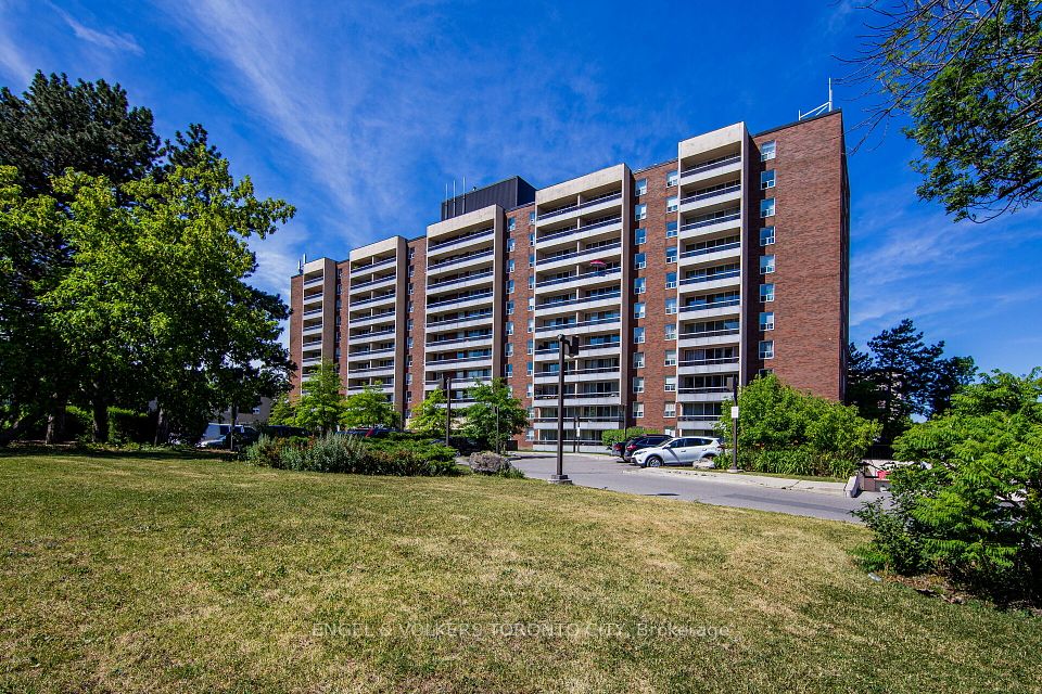 31 Four Winds Drive