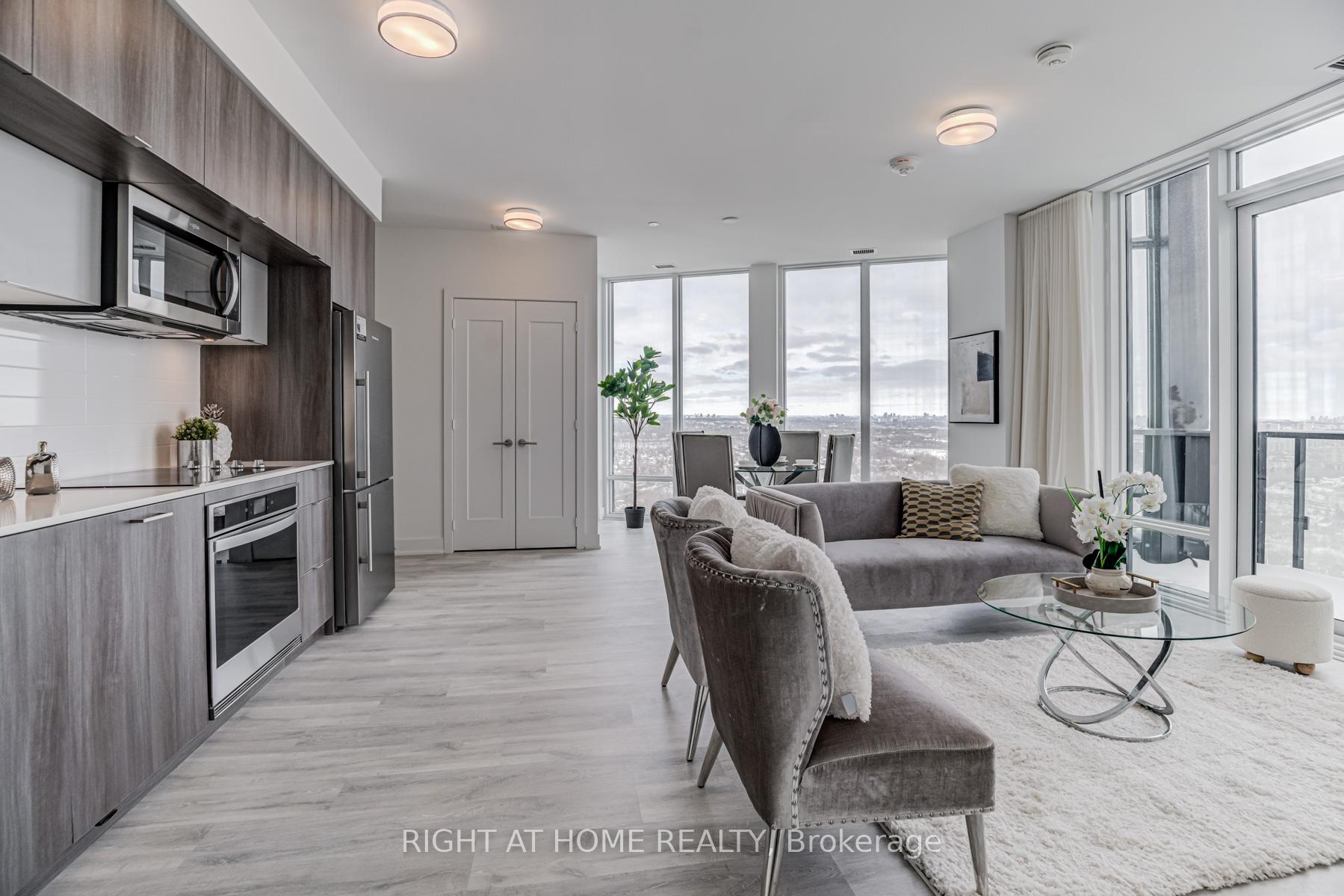 2 Bedrooms Condo at 575 Bloor,  Toronto For sale