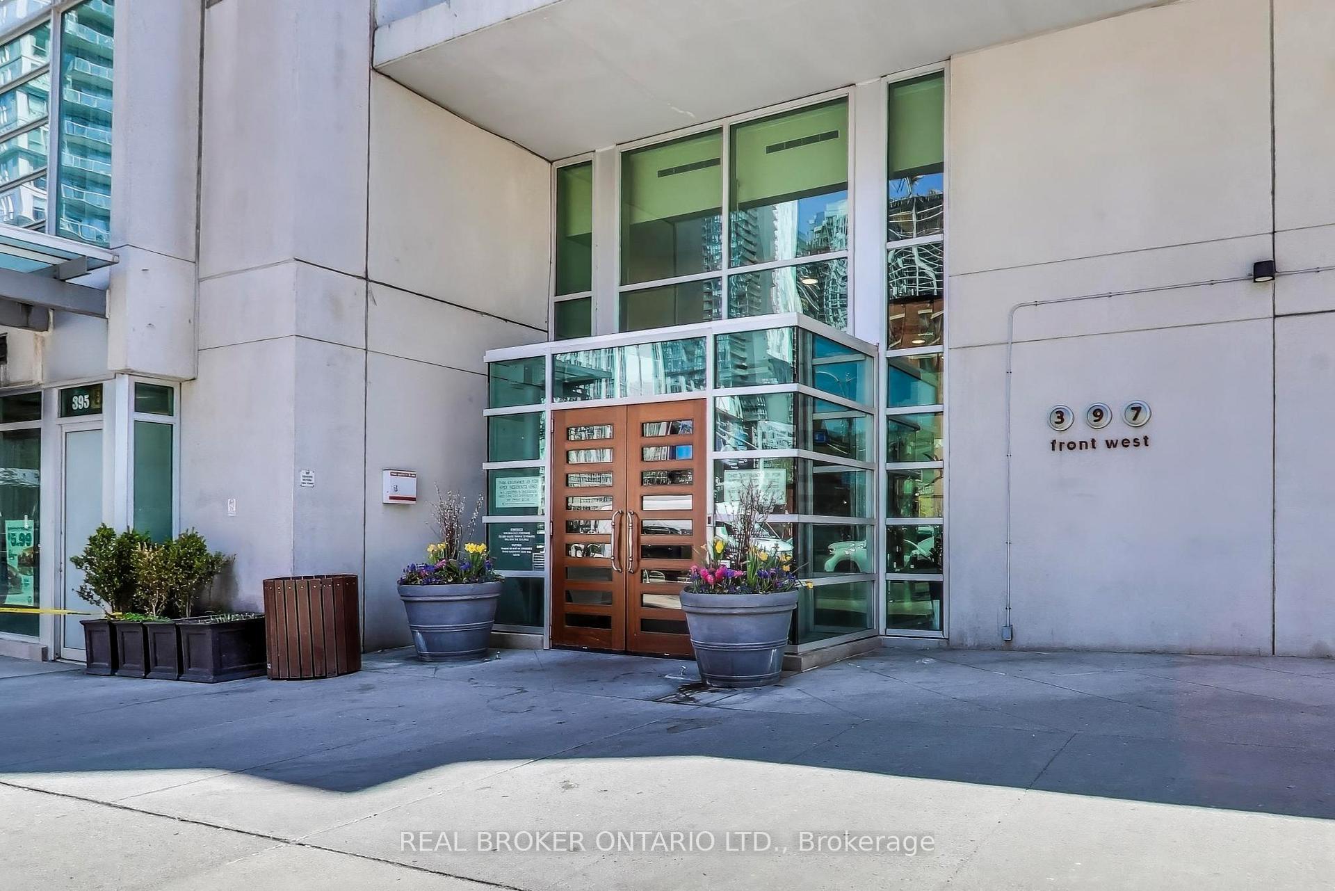 2 Bedrooms Condo at 397 Front, Toronto For sale