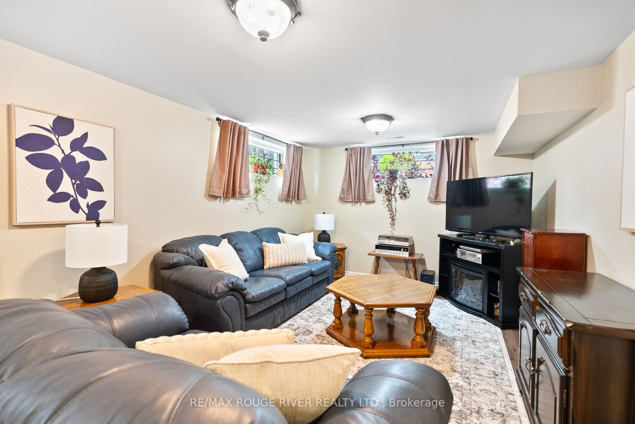 665 Jasmine Crescent