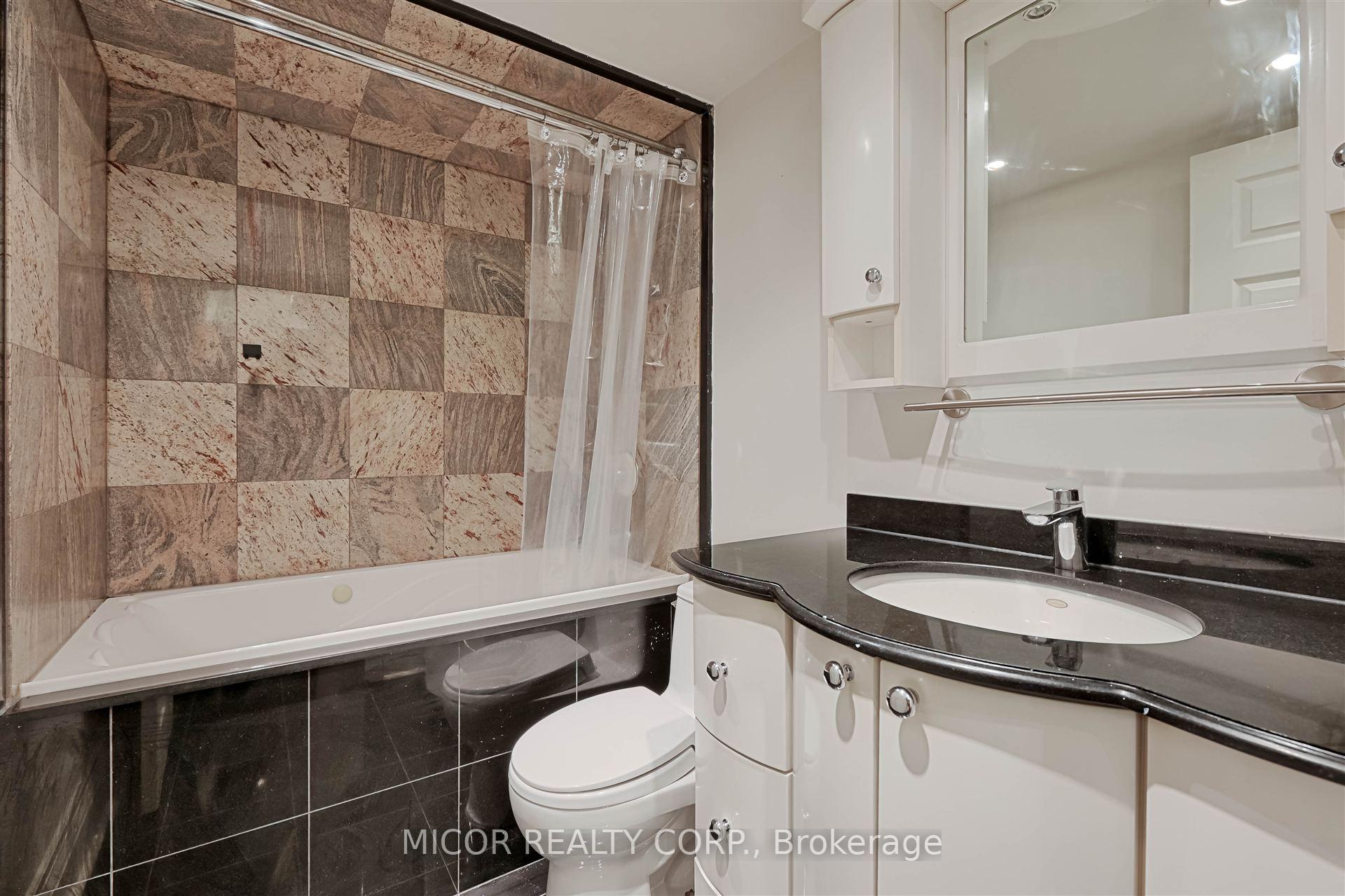 1 Bedroom Condo at 40 Scollard, Toronto For sale
