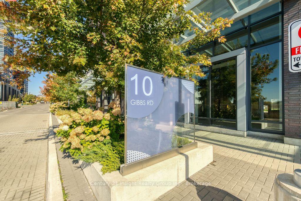 1 Bedroom Condo at 10 Gibbs,  Toronto For sale