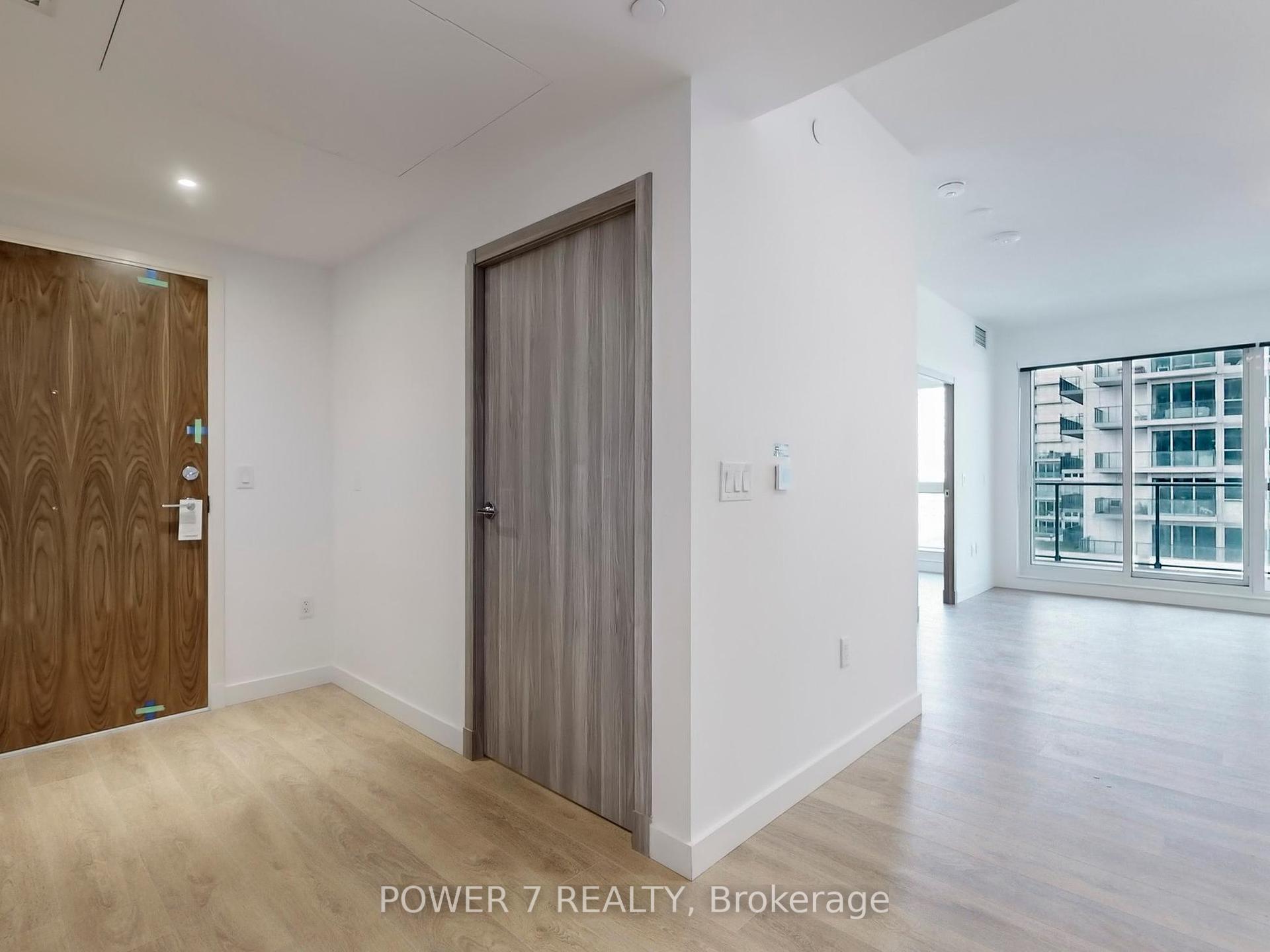 1 Bedroom Condo at 27 McMahon,  Toronto For sale
