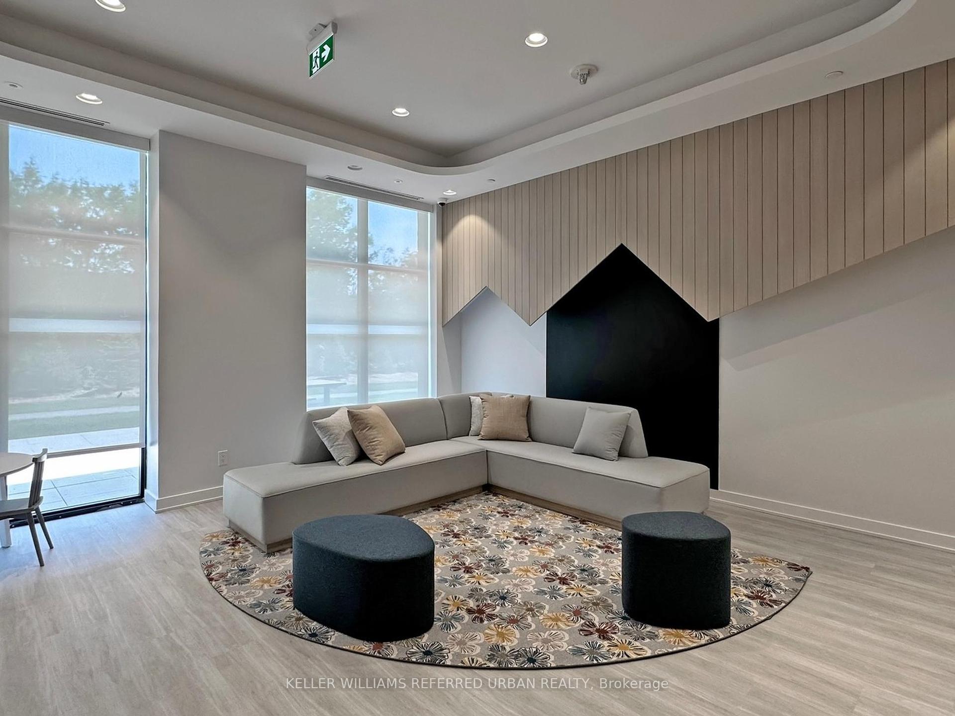 2 Bedrooms Condo at 188 Fairview Mall,  Toronto For sale