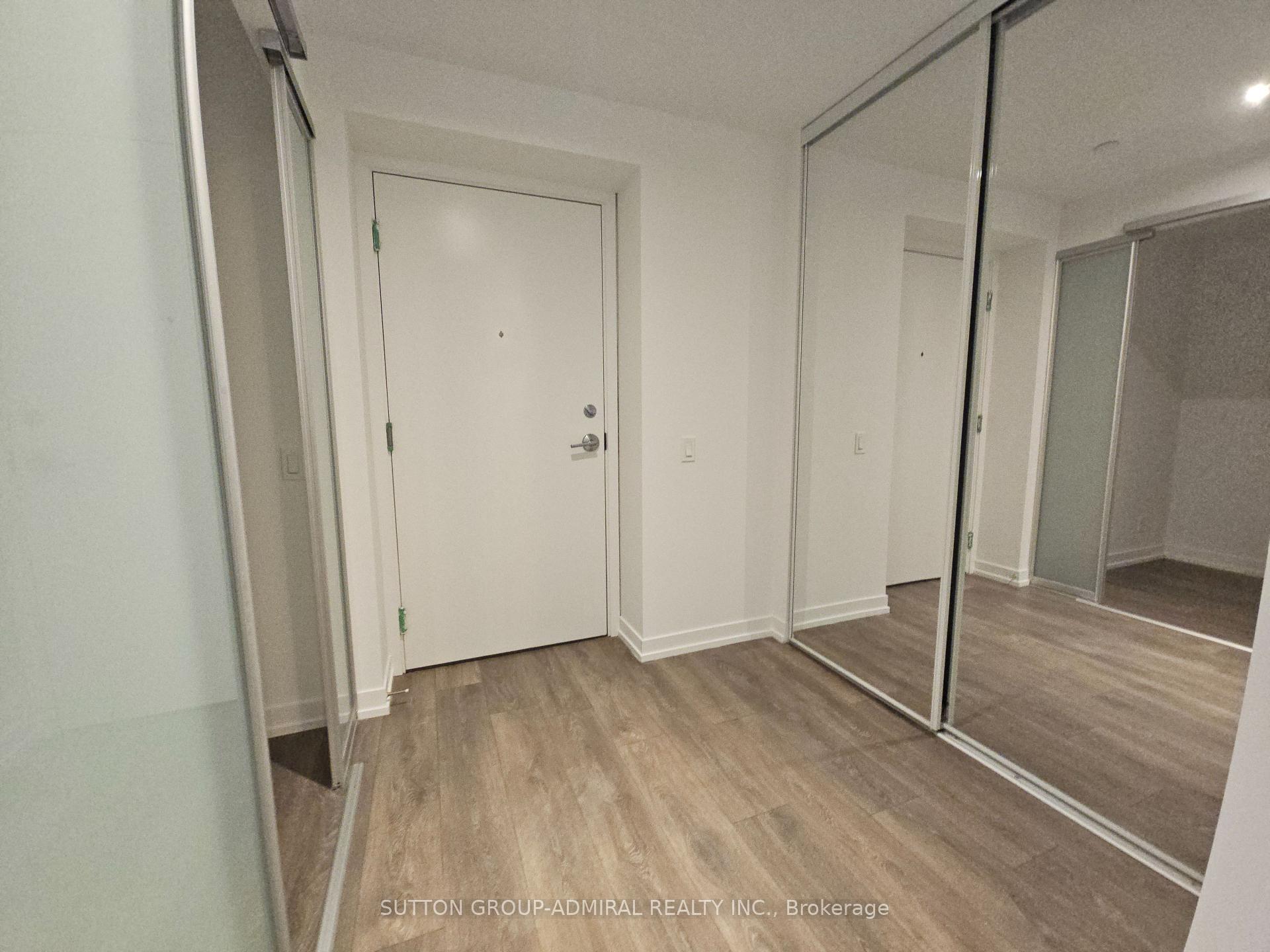 3 Bedrooms Condo at 950 Portage, Vaughan For sale