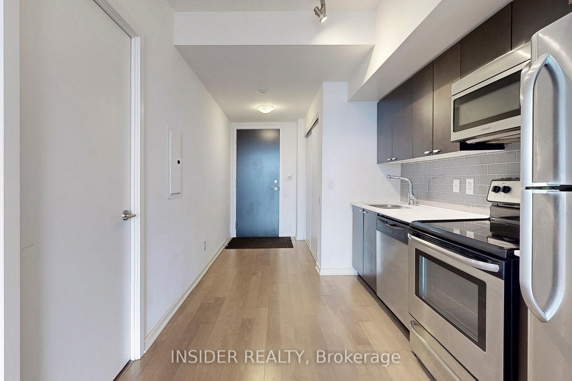 1 Bedroom Condo at 105 The Queensway,  Toronto For sale