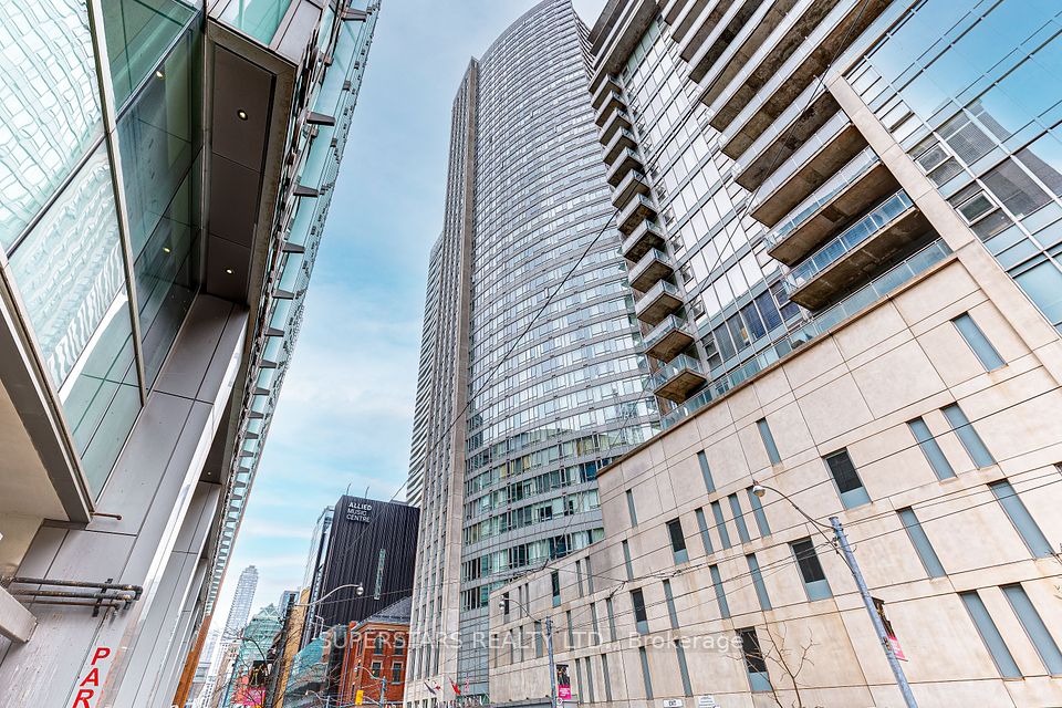 210 Victoria