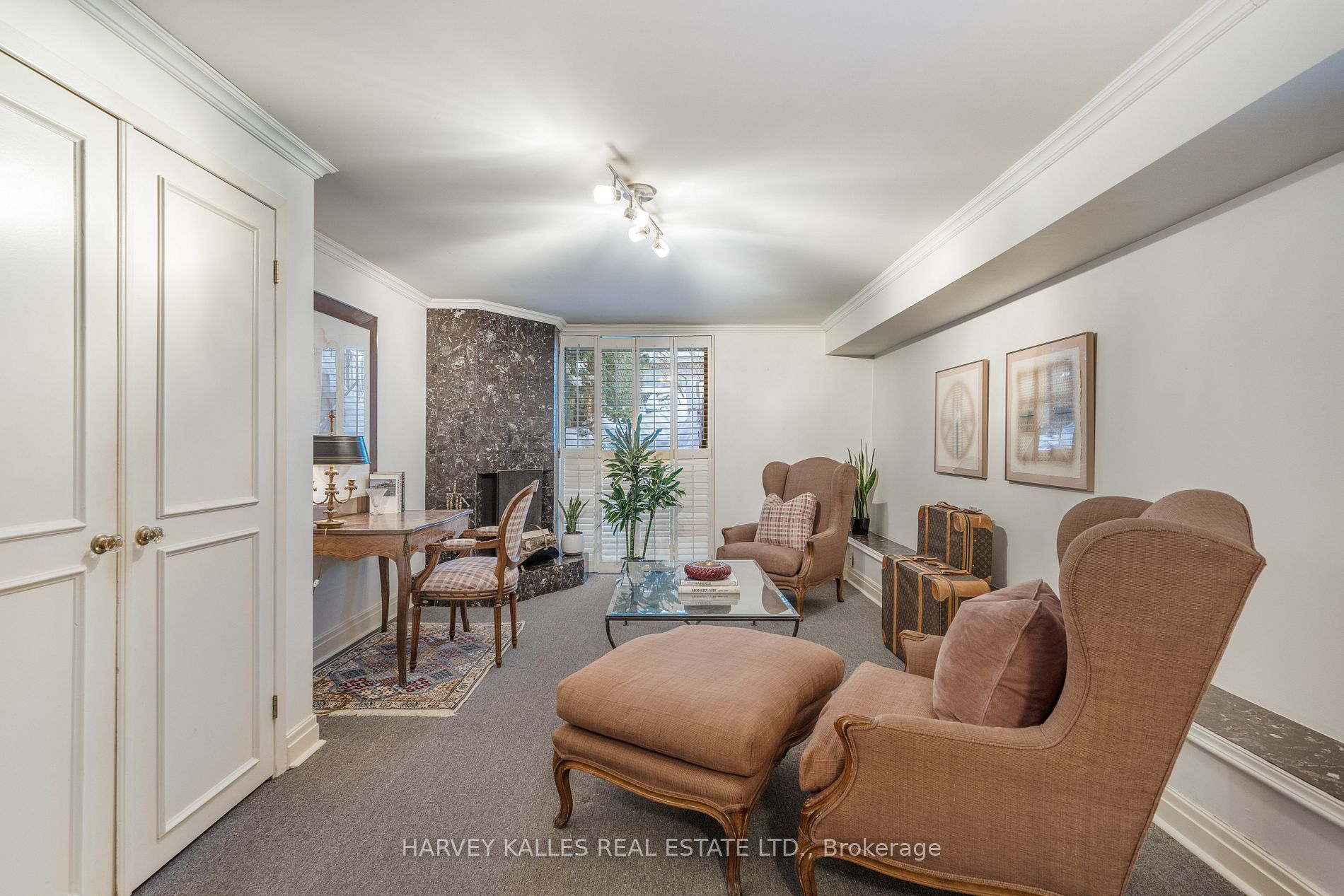 46 Clarendon Avenue