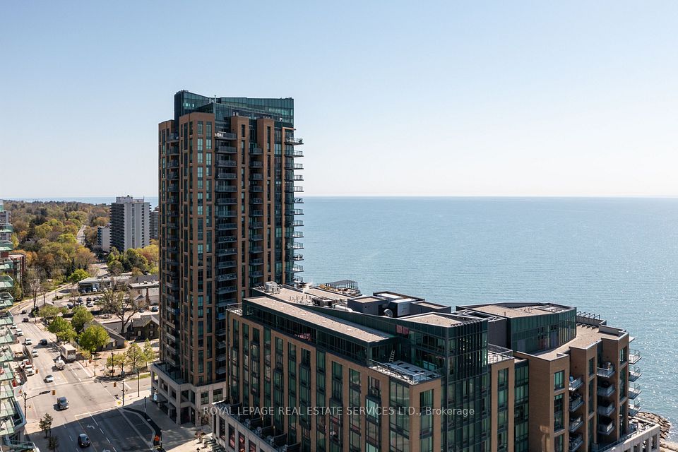 2060 Lakeshore