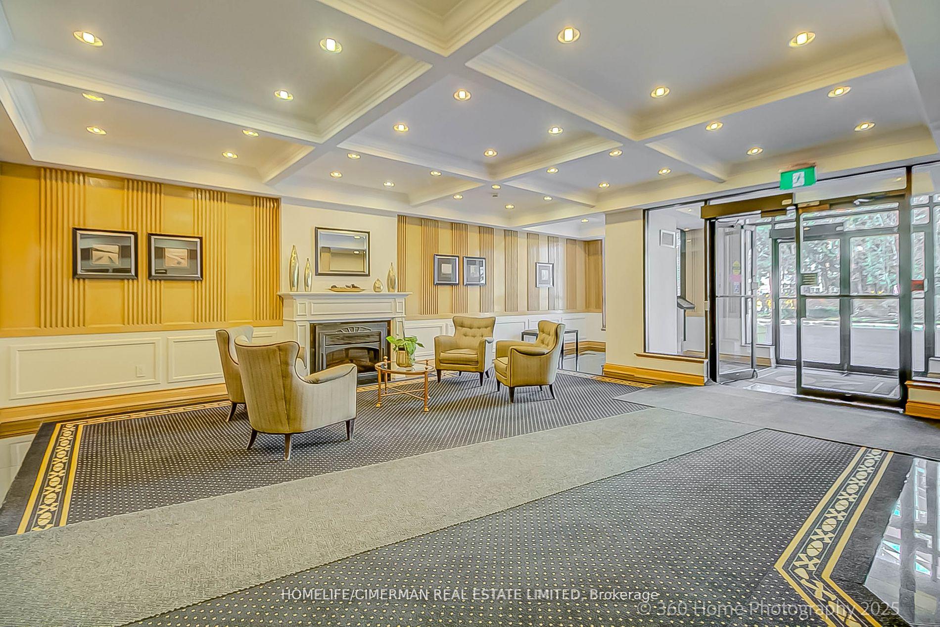 2 Bedrooms Condo at 20 Southport, Toronto For sale