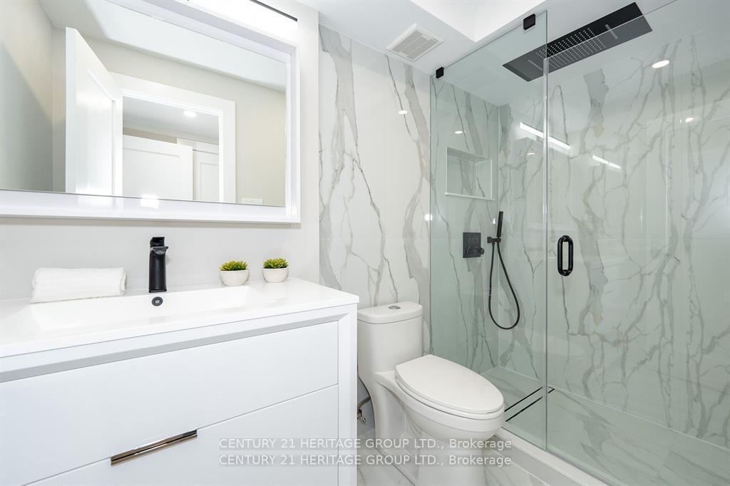 2 Bedrooms Condo at 3303 Don Mills, Toronto For sale
