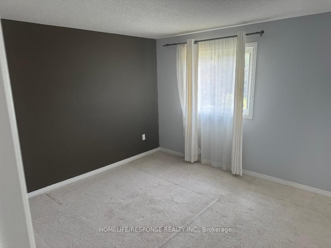 305 BRIARMEADOW Drive, #9