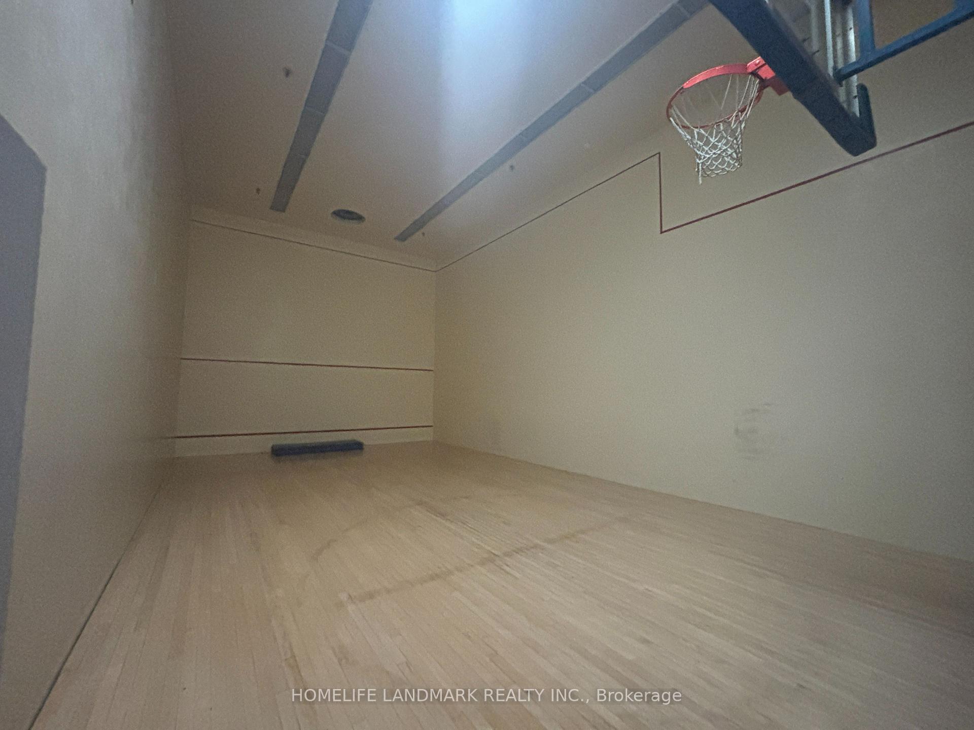 3 Bedrooms Condo at 260 Seneca Hill, Toronto For sale
