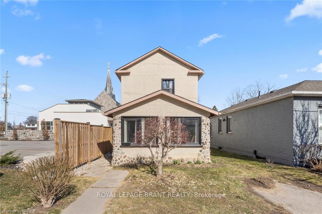 68 Dumfries Street, Brant, ON N3L 2E4