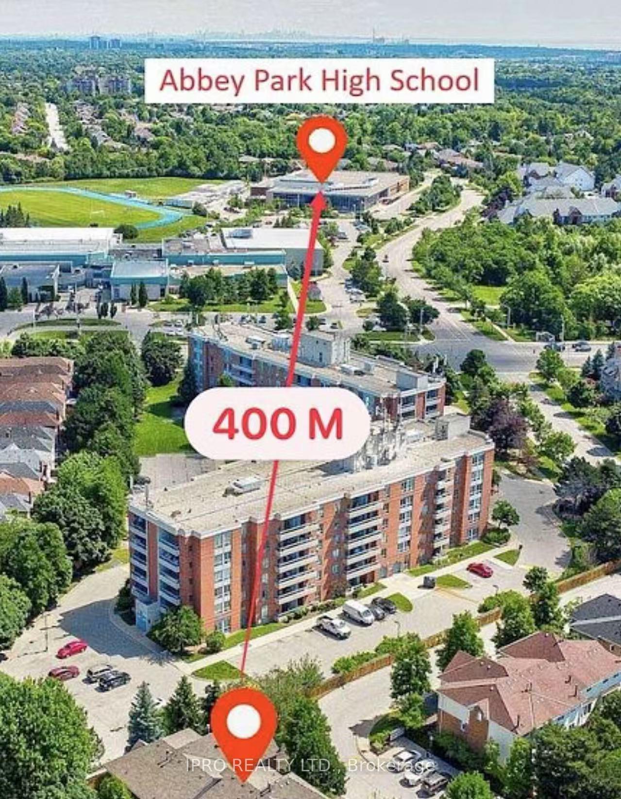 3 Bedrooms Condo at 2051 MERCHANTS, Oakville For sale