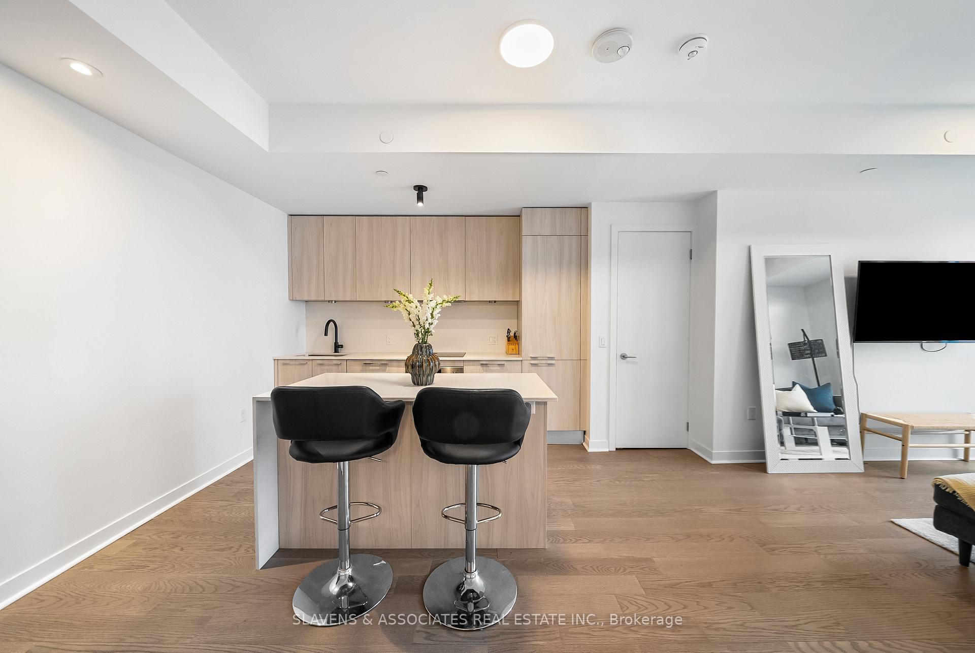 1 Bedroom Condo at 501 Adelaide, Toronto For sale